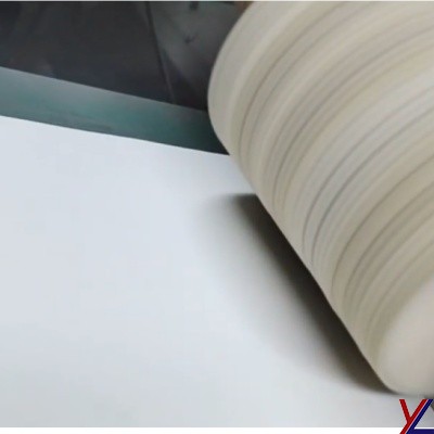 Станок для полировки плоских акриловых листов.