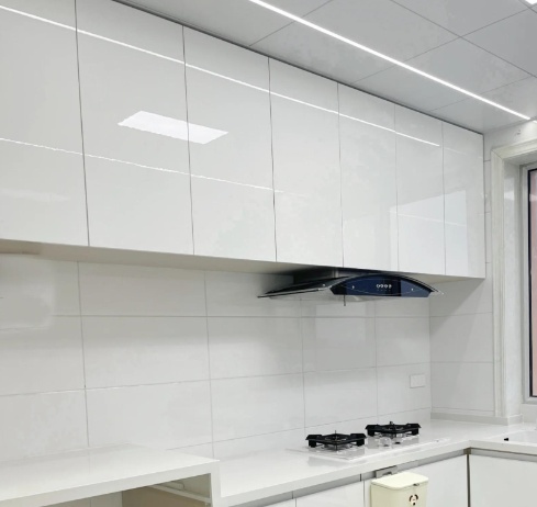 Solid Wood Cabinet Paint Polishing Machine